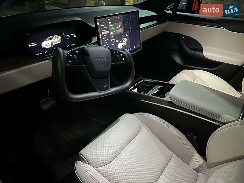 Лифтбек Tesla Model S 2021 в Киеве