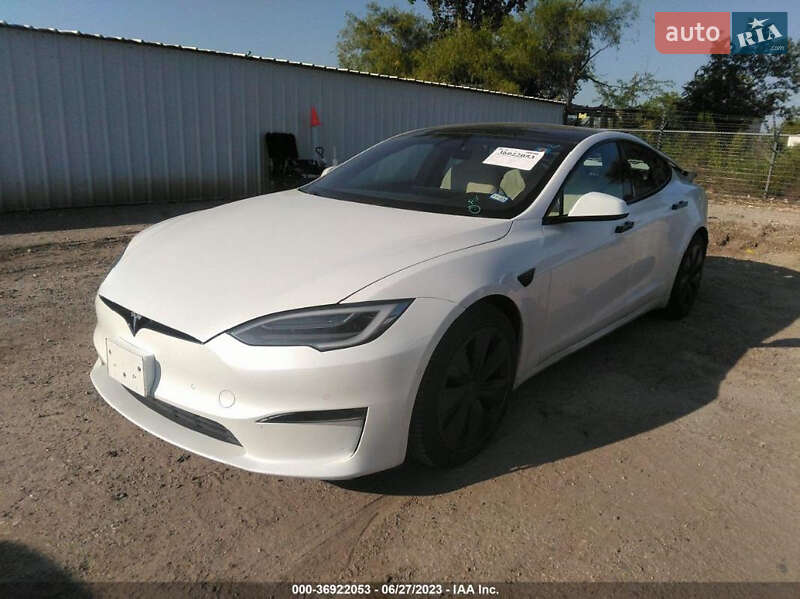 Лифтбек Tesla Model S 2021 в Киеве