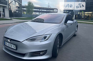 Ліфтбек Tesla Model S 2016 в Львові фото 8 Ліфтбек Tesla Model S 2016 в Львові