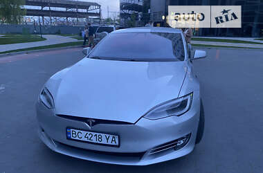Ліфтбек Tesla Model S 2016 в Львові фото 25 Ліфтбек Tesla Model S 2016 в Львові