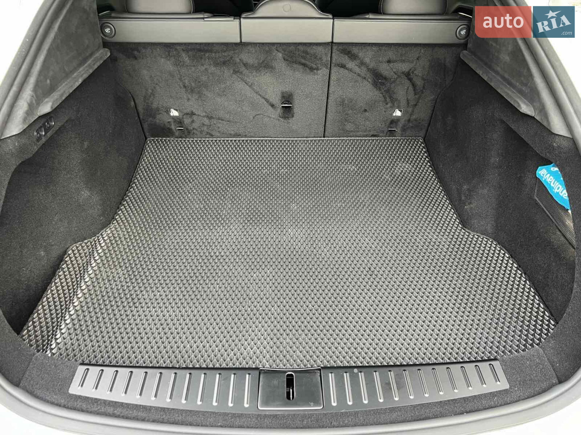 2022 Tesla Model S - мініатюра 12