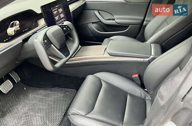Лифтбек Tesla Model S 2022 в Запорожье