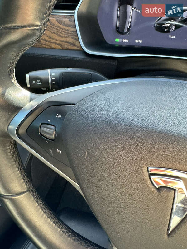 Лифтбек Tesla Model S 2018 в Киеве