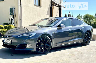 Лифтбек Tesla Model S 2019 в Стрые