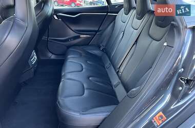 Лифтбек Tesla Model S 2017 в 