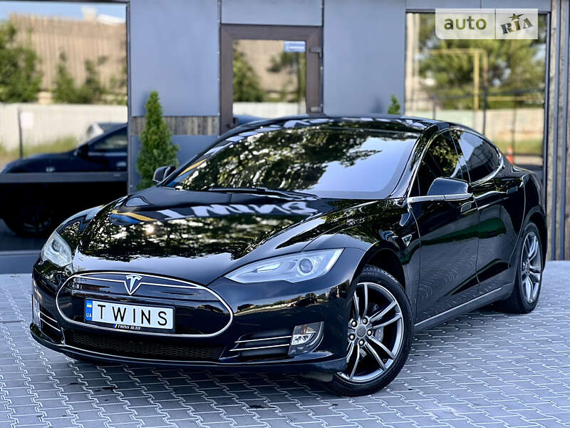 Лифтбек Tesla Model S 2013 в Одессе