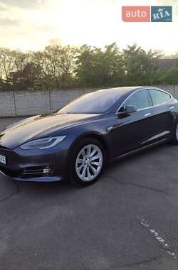Лифтбек Tesla Model S 2016 в Одессе