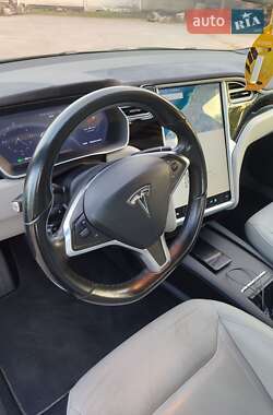 Лифтбек Tesla Model S 2016 в Одессе