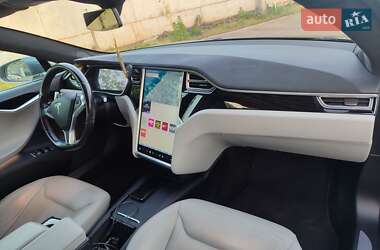 Лифтбек Tesla Model S 2016 в Одессе