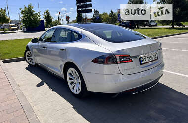 Ліфтбек Tesla Model S 2015 в Хмельницькому