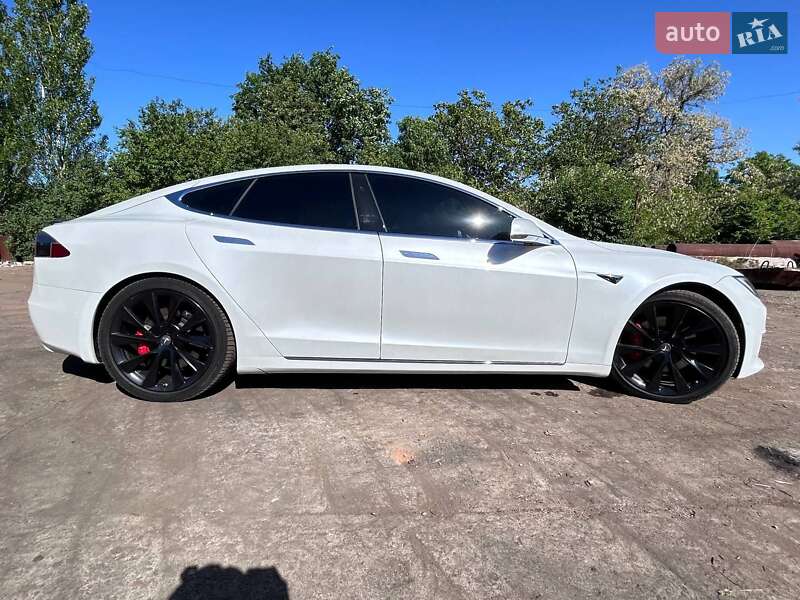 Лифтбек Tesla Model S 2019 в Запорожье фото 8 Лифтбек Tesla Model S 2019 в Запорожье