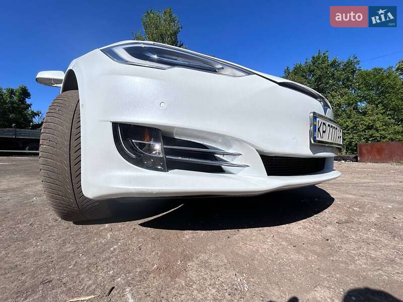 Ліфтбек Tesla Model S 2019 в Запоріжжі