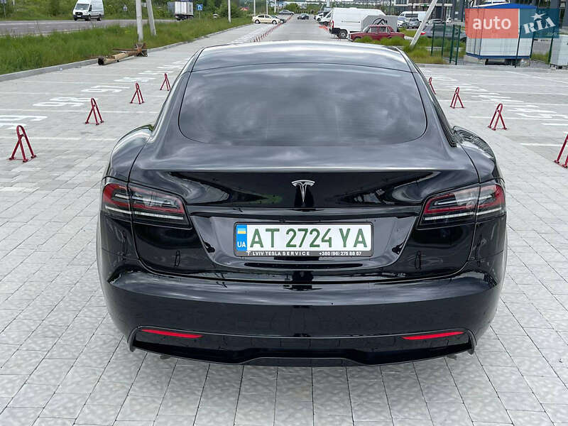 Лифтбек Tesla Model S 2022 в Львове