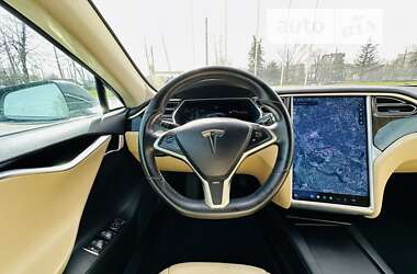 Ліфтбек Tesla Model S 2013 в Житомирі