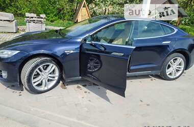 Ліфтбек Tesla Model S 2015 в Чемерівцях фото 20 Ліфтбек Tesla Model S 2015 в Чемерівцях