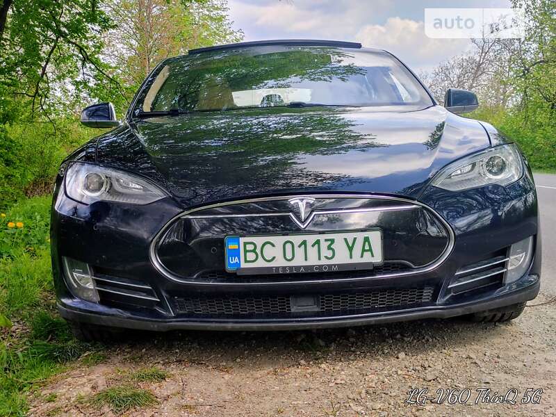 Ліфтбек Tesla Model S 2015 в Чемерівцях фото 4 Ліфтбек Tesla Model S 2015 в Чемерівцях