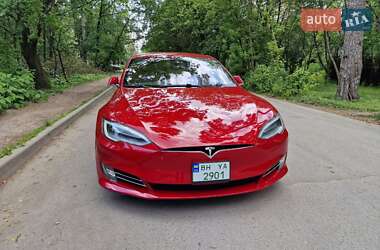 Лифтбек Tesla Model S 2016 в Киеве