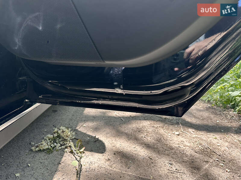 Лифтбек Tesla Model S 2015 в Ивано-Франковске