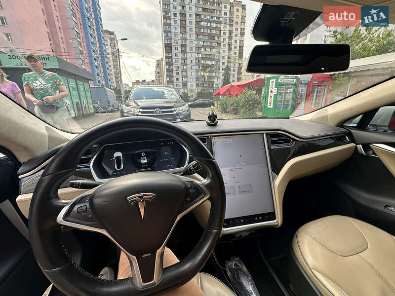 Лифтбек Tesla Model S 2013 в Киеве