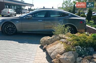 Ліфтбек Tesla Model S 2016 в Одесі