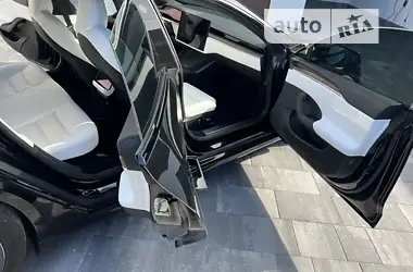 Tesla Model S 2022