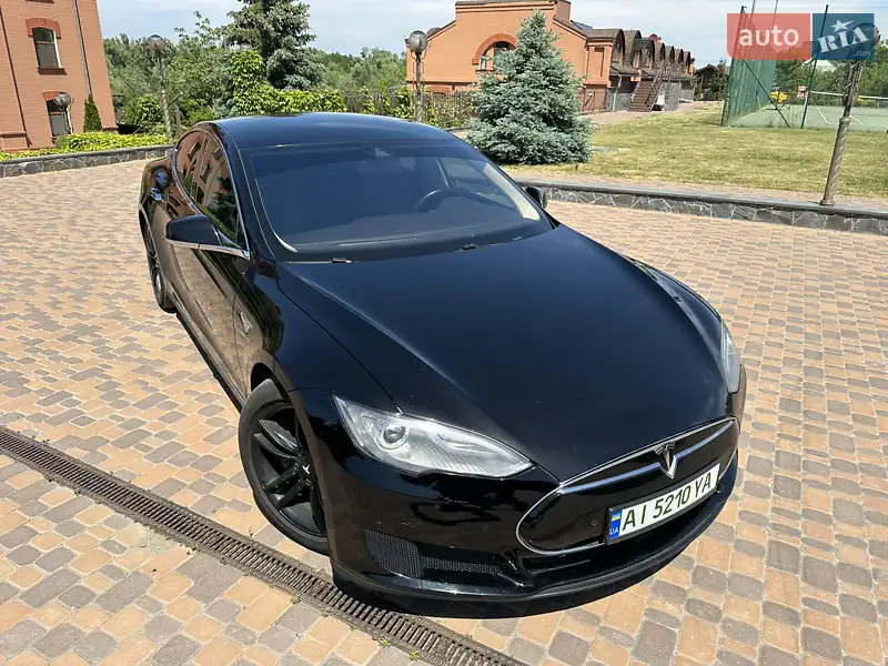 Tesla Model S