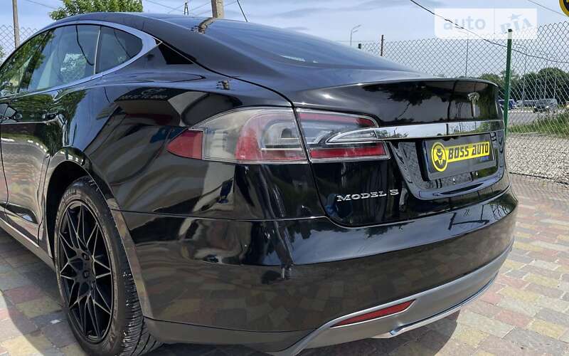 Лифтбек Tesla Model S 2014 в Стрые