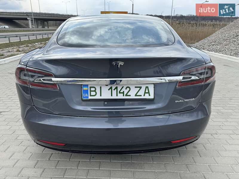 Ліфтбек Tesla Model S 2020 в Полтаві