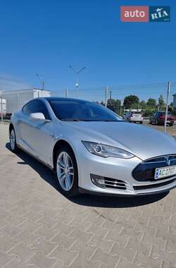 Ліфтбек Tesla Model S 2013 в Нововолинську