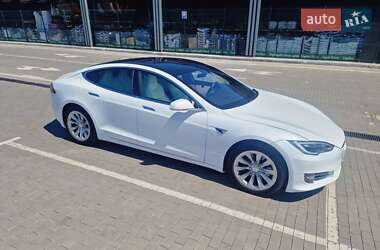 Лифтбек Tesla Model S 2019 в Первомайске фото 9 Лифтбек Tesla Model S 2019 в Первомайске