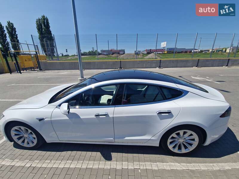 Ліфтбек Tesla Model S 2019 в Первомайську фото 4 Ліфтбек Tesla Model S 2019 в Первомайську