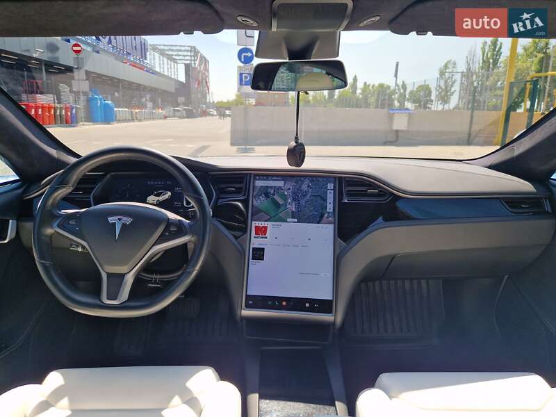 Ліфтбек Tesla Model S 2019 в Первомайську фото 17 Ліфтбек Tesla Model S 2019 в Первомайську