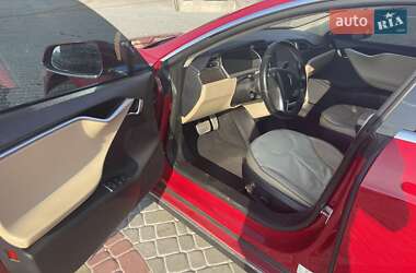 Ліфтбек Tesla Model S 2013 в 