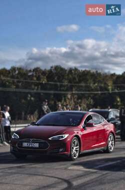 Ліфтбек Tesla Model S 2013 в 