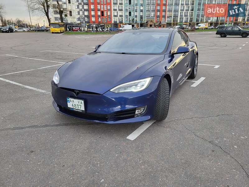 Ліфтбек Tesla Model S 2016 в Києві фото 5 Ліфтбек Tesla Model S 2016 в Києві