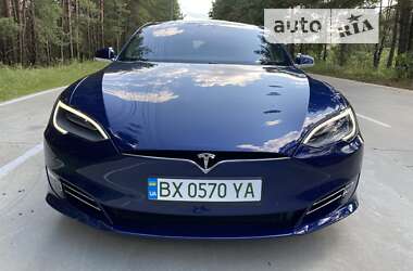 Лифтбек Tesla Model S 2018 в Славуте