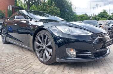 Ліфтбек Tesla Model S 2016 в Сумах