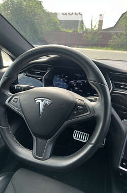 Лифтбек Tesla Model S 2018 в Звенигородке