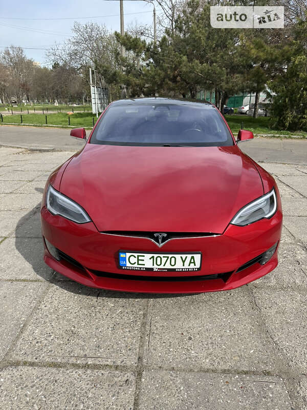 Ліфтбек Tesla Model S 2017 в Одесі