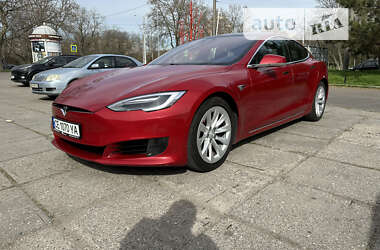 Ліфтбек Tesla Model S 2017 в Одесі