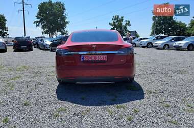 Лифтбек Tesla Model S 2014 в 