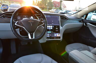 Ліфтбек Tesla Model S 2013 в Луцьку