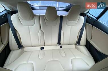 Лифтбек Tesla Model S 2017 в Запорожье