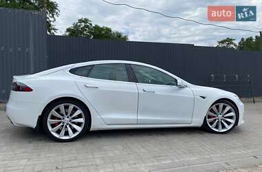 Лифтбек Tesla Model S 2017 в Запорожье