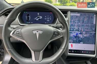 Лифтбек Tesla Model S 2018 в Львове