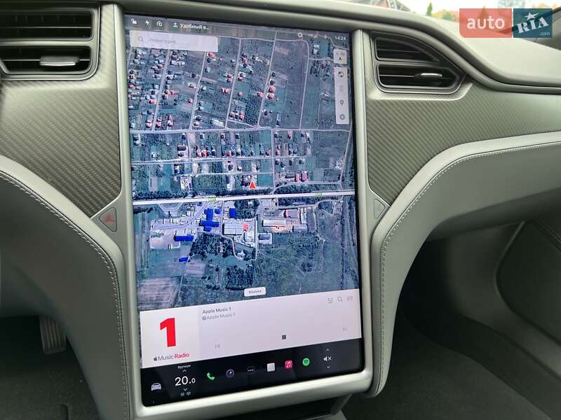 Лифтбек Tesla Model S 2018 в Львове