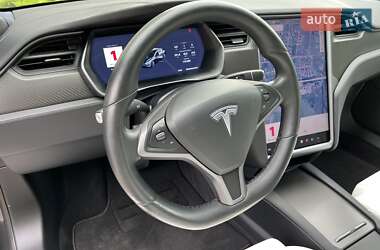 Лифтбек Tesla Model S 2018 в Львове
