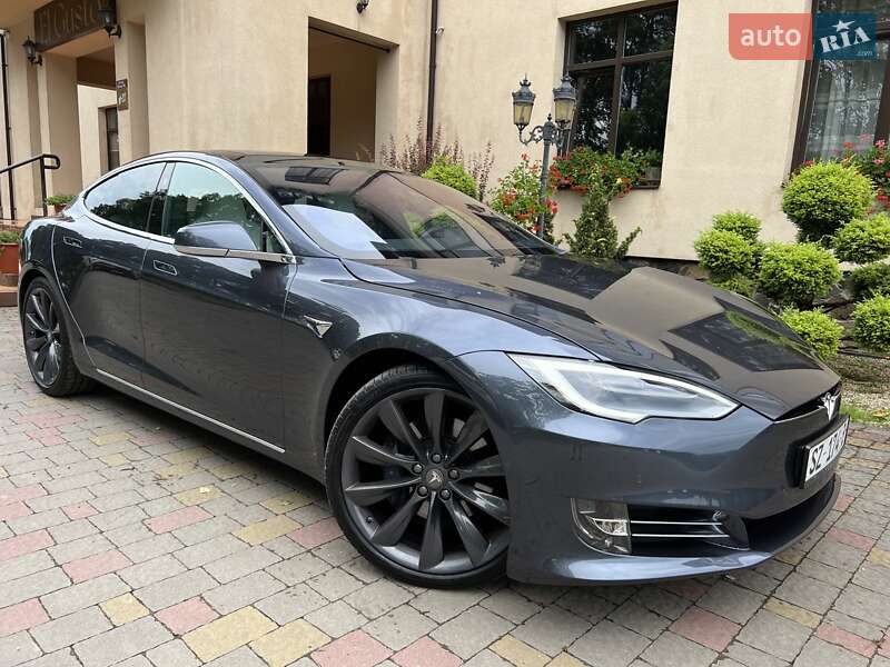Tesla Model S 2018