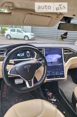 Лифтбек Tesla Model S 2012 в Киеве