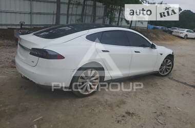 Лифтбек Tesla Model S 2014 в Киеве